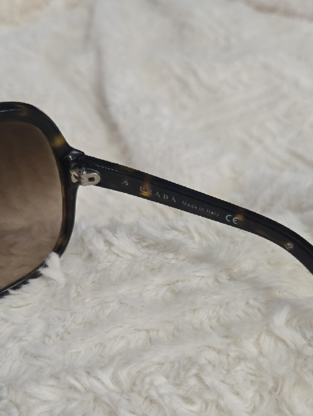 Prada Oversized Brown Gradient Women's Sunglasses - Picture 3 of 5